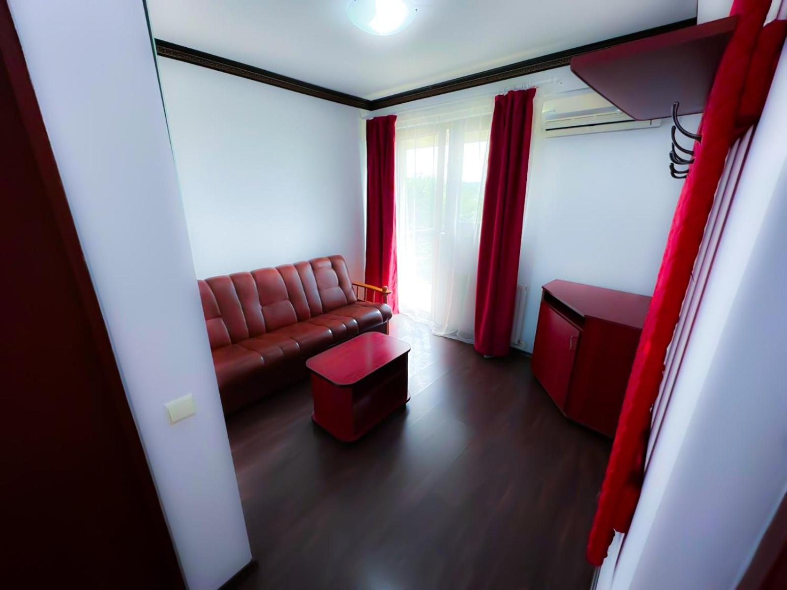Shamrock Inn Iasi Esterno foto
