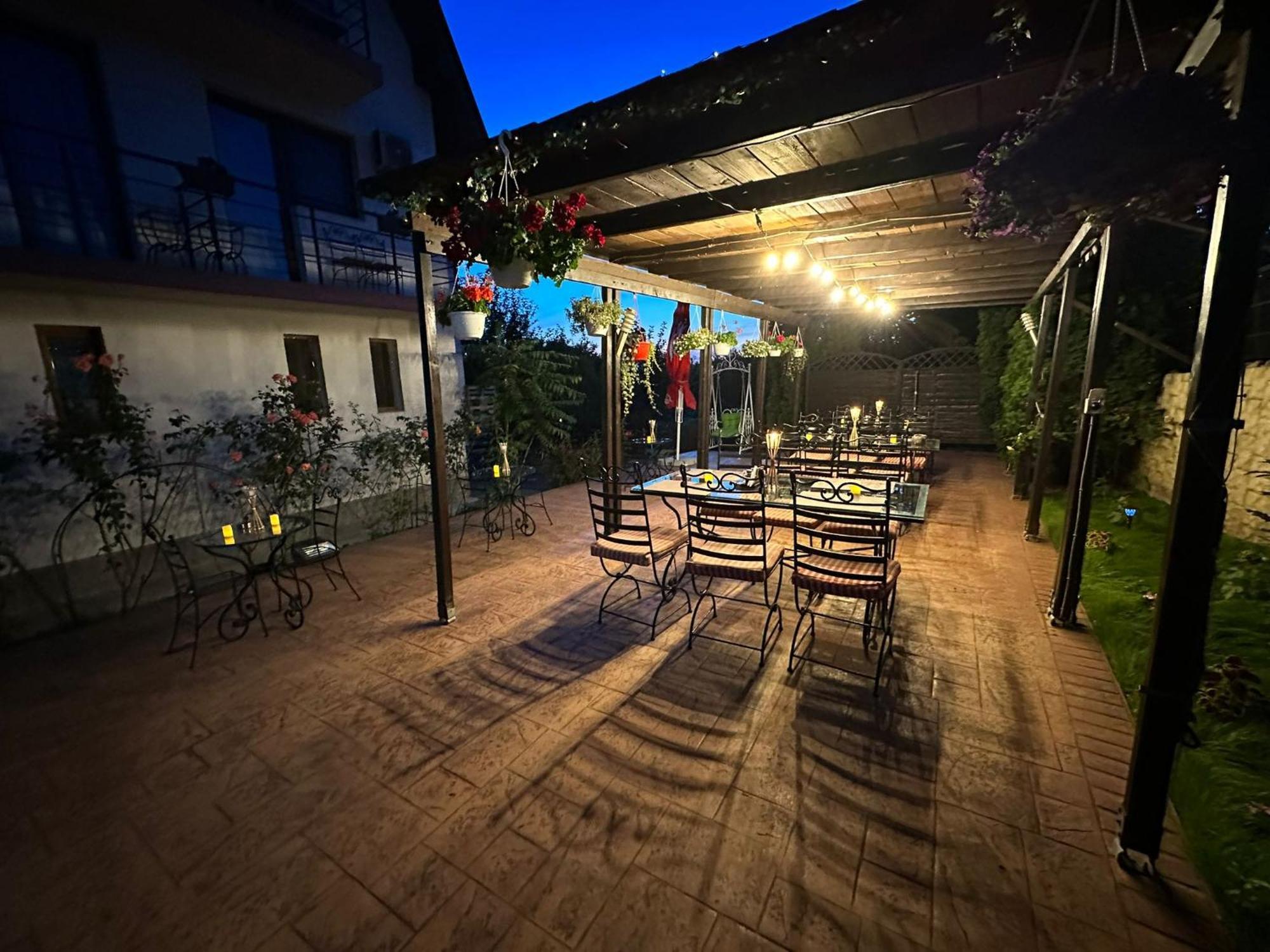 Shamrock Inn Iasi Esterno foto