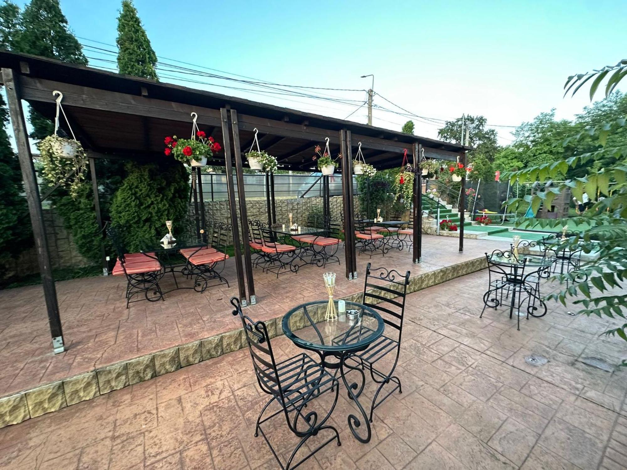 Shamrock Inn Iasi Esterno foto